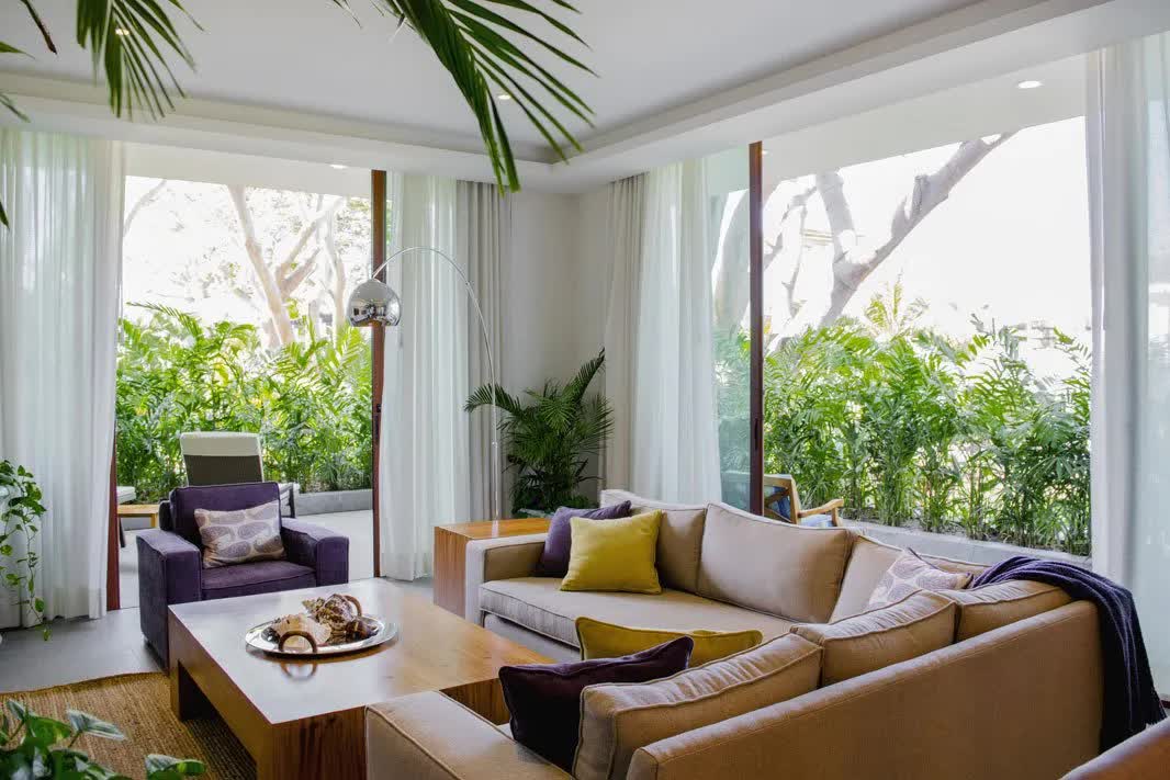 Tailored Stays Crafted for Comfort